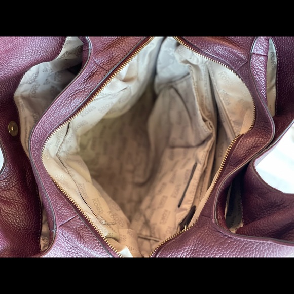 Michael Kors Fulton Wine Pebble Leather Shoulder Bag - Picture 3 of 7